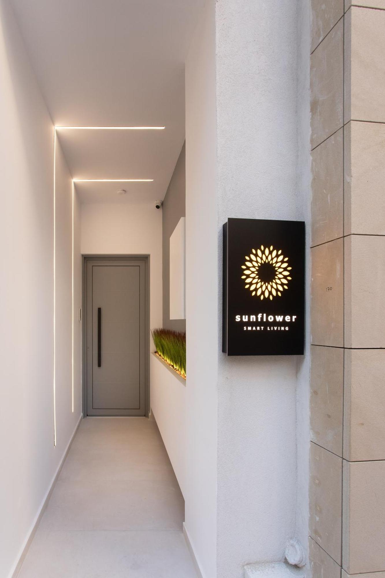 Sunflower Smartliving Suites Candia Esterno foto