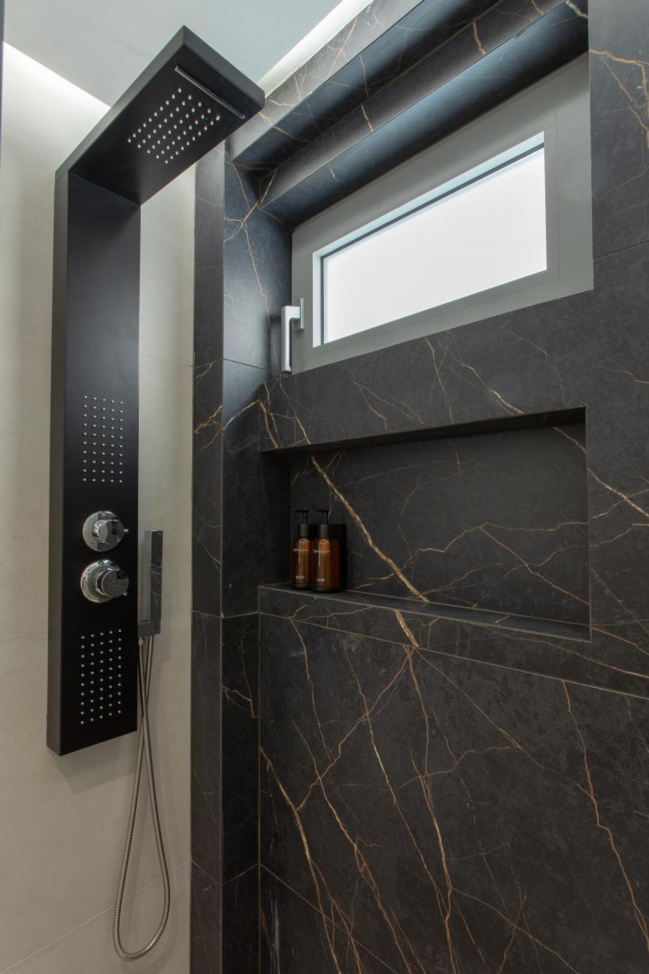 Sunflower Smartliving Suites Candia Esterno foto