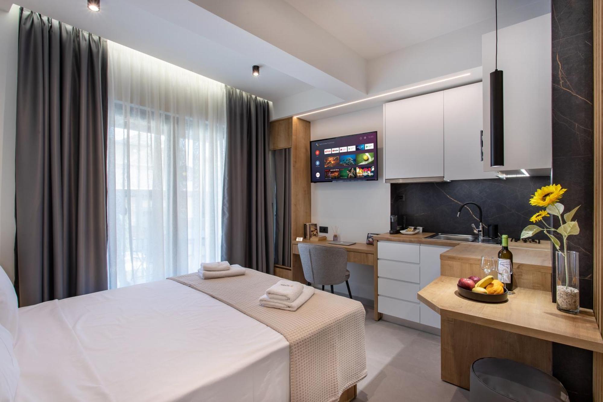 Sunflower Smartliving Suites Candia Esterno foto